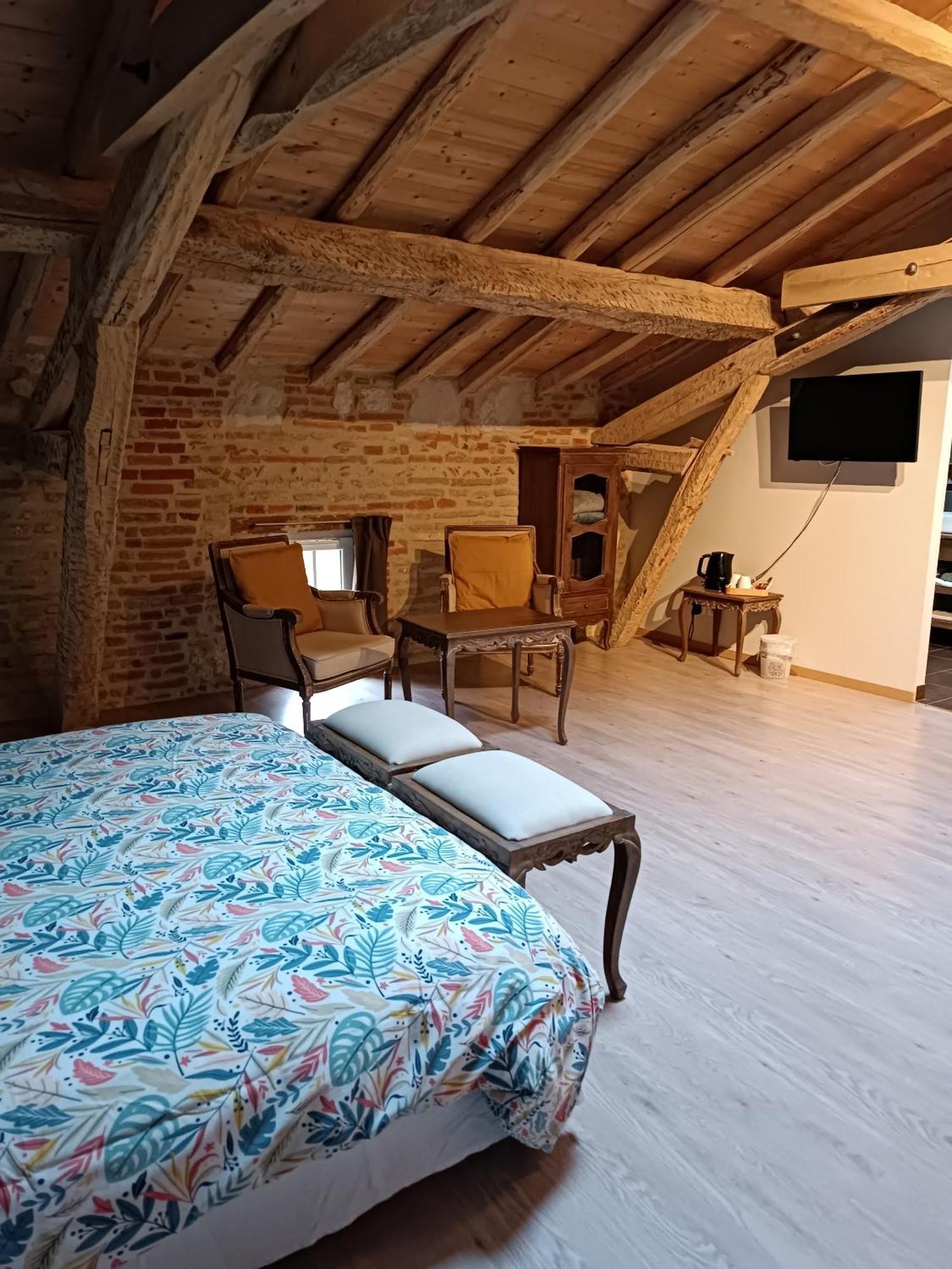 Hotel Le Jardin Des Cedres Lavaur  Habitación foto